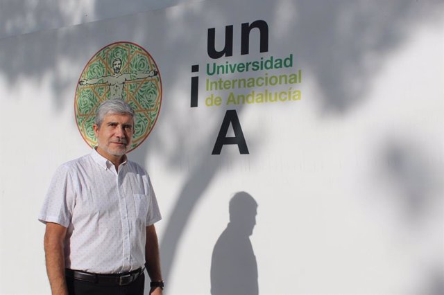 El rector de la Universidad de Concepción (Chile), Carlos Saavedra,  en la UNIA.