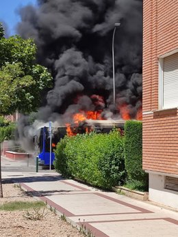 Arde un autobús urbano en Valladolid.