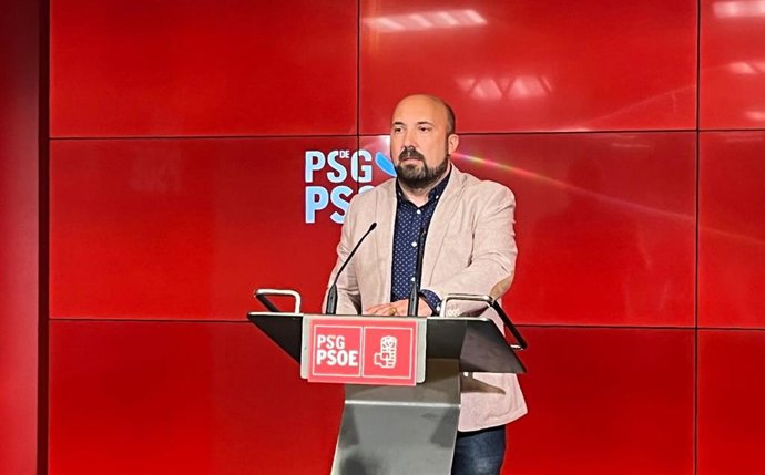 Archivo - El secretario de organización del PSdeG, José Manuel Lage Tuñas, en rueda de prensa.