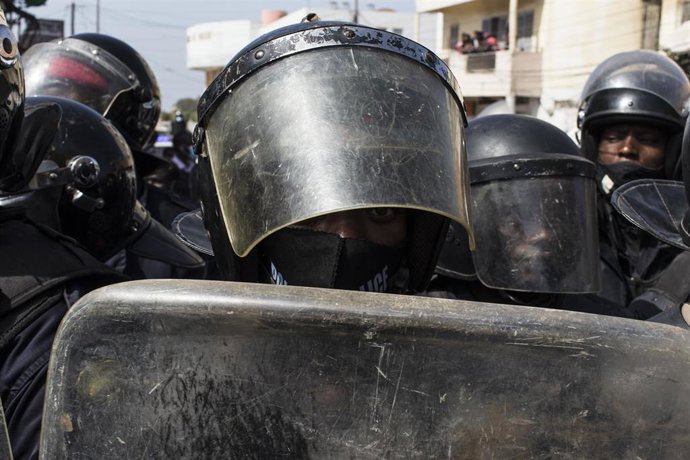 Archivo - La Policía de Senegal en Dakar