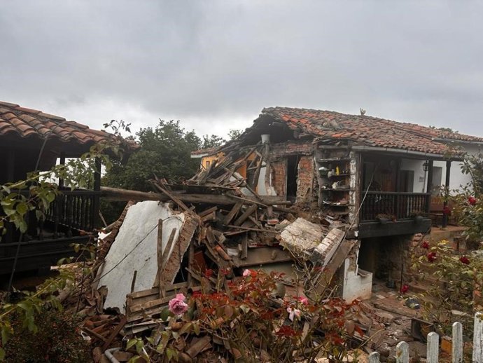 Taller de alfarería en Faro de Arriba, afectado por una explosión de gas en el municipio de Oviedo.