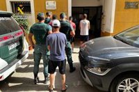 Seis detenidos, entre ellos al líder de un grupo xenófobo, por agredir a policías locales en Antas (Almería)