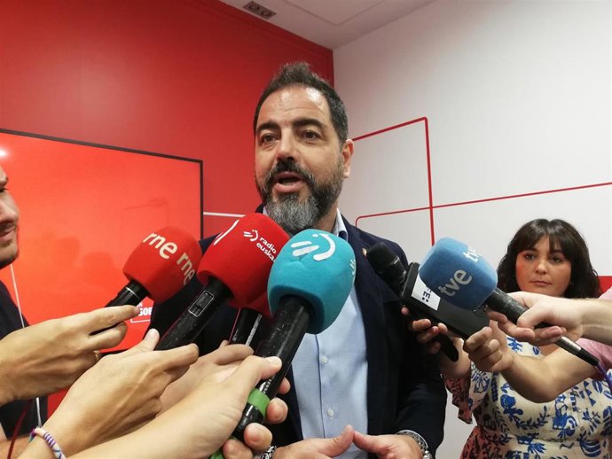 El secretario de Organización del PSN, Ramón Alzórriz