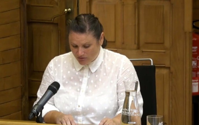 Intervención de María del Pilar Quintana, portavoz de la iniciativa 'Música n'asturianu SÍ',  en el Pleno Municipal de Gijón