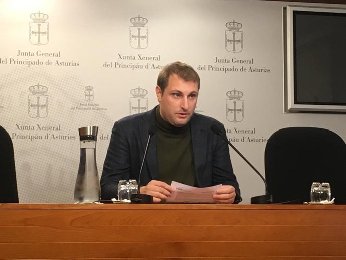 Archivo - El portavoz de Foro en la Junta General, Adrián Pumares