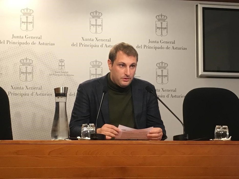 Archivo - El portavoz de Foro en la Junta General, Adrián Pumares