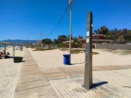 Duchas de la playa de Palmones en Los Barrios (Cádiz)