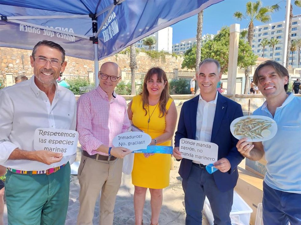 Presentación en Benalmádena (Málaga) de la campaña Andalucía, Mares que saben