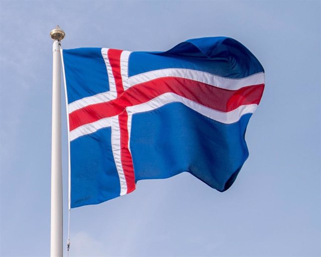 Archivo - Bandera de Islandia.