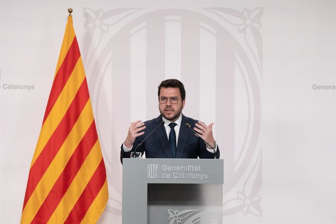El president de la Generalitat, Pere Aragons, interviene durante una rueda de prensa, posterior al Consell Executiu, a 1 de agosto de 2023, en Barcelona, Catalunya (España). Aragons ha instado a "aprovechar" el resultado obtenido por las fuerzas sober