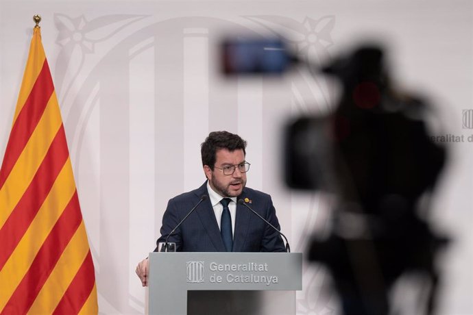 El president de la Generalitat, Pere Aragons, interviene durante una rueda de prensa, posterior al Consell Executiu, a 1 de agosto de 2023, en Barcelona, Catalunya (España). Aragons ha instado a "aprovechar" el resultado obtenido por las fuerzas sober