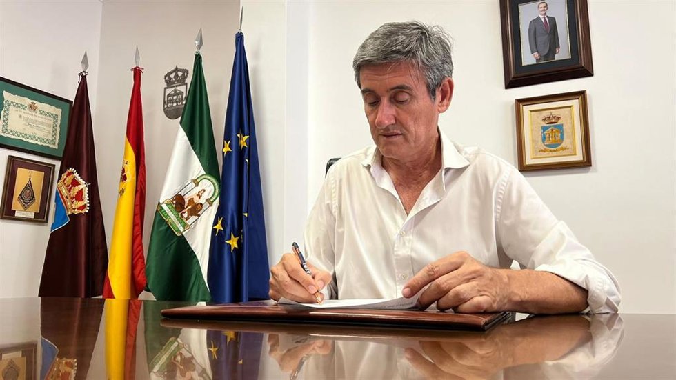 El alcalde de Adra, Manuel Cortés.