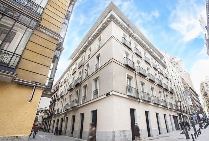 Un family office compra un edificio residencial por 14,45 millones de euros en el centro de Madrid