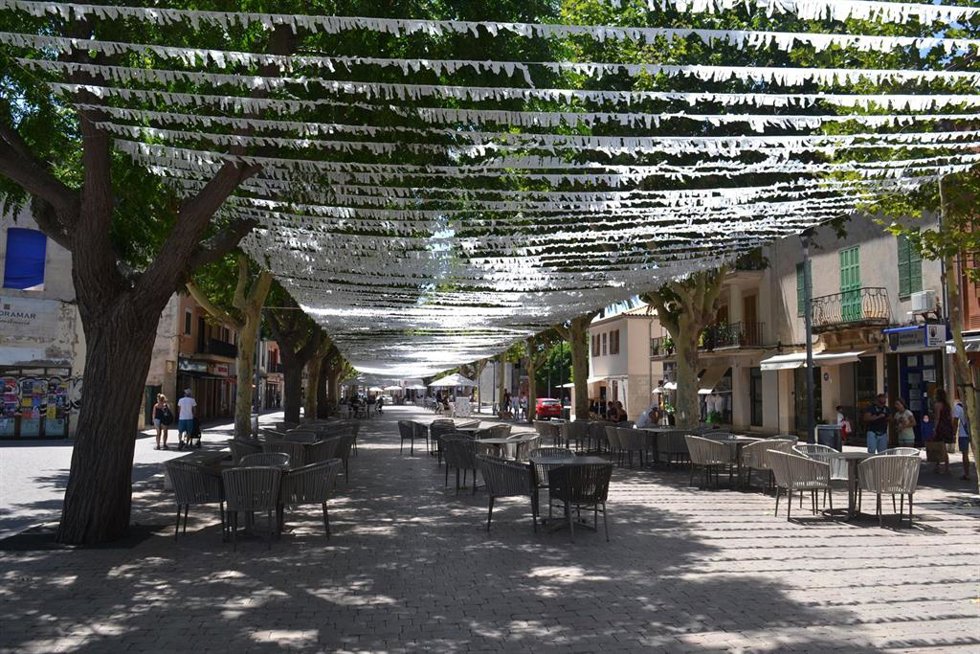 Unidas Podemos de Alcúdia critica que el pueblo "es un parque temático a disposición del turista"