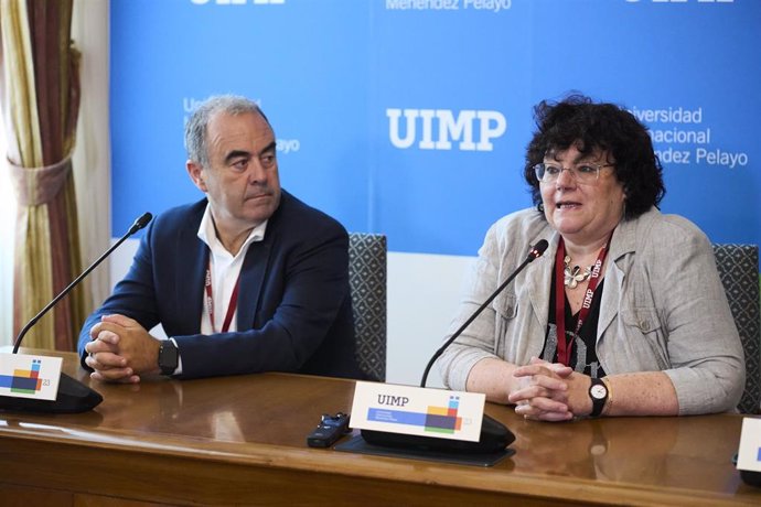 África González Fernández, Catedrática De Inmunología.Centro De Investigaciones Biomédicas (CINBIO). Universidad De Vigo Marcos López Hoyos, Presidente De La Sociedad Española De Inmunología (SEI). Director Del Instituto De Investigación Valdecilla.