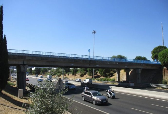 Madrid Calle 30 acomete obras en el puente de acceso al palacio de la Moncloa sobre la M-30
