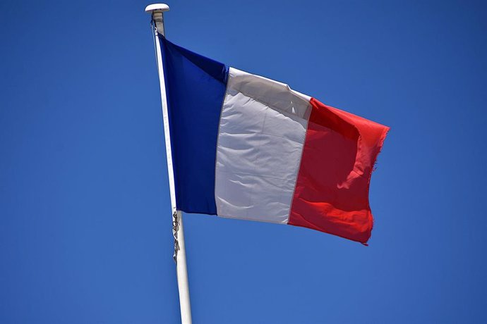 Archivo - Una bandera francesa