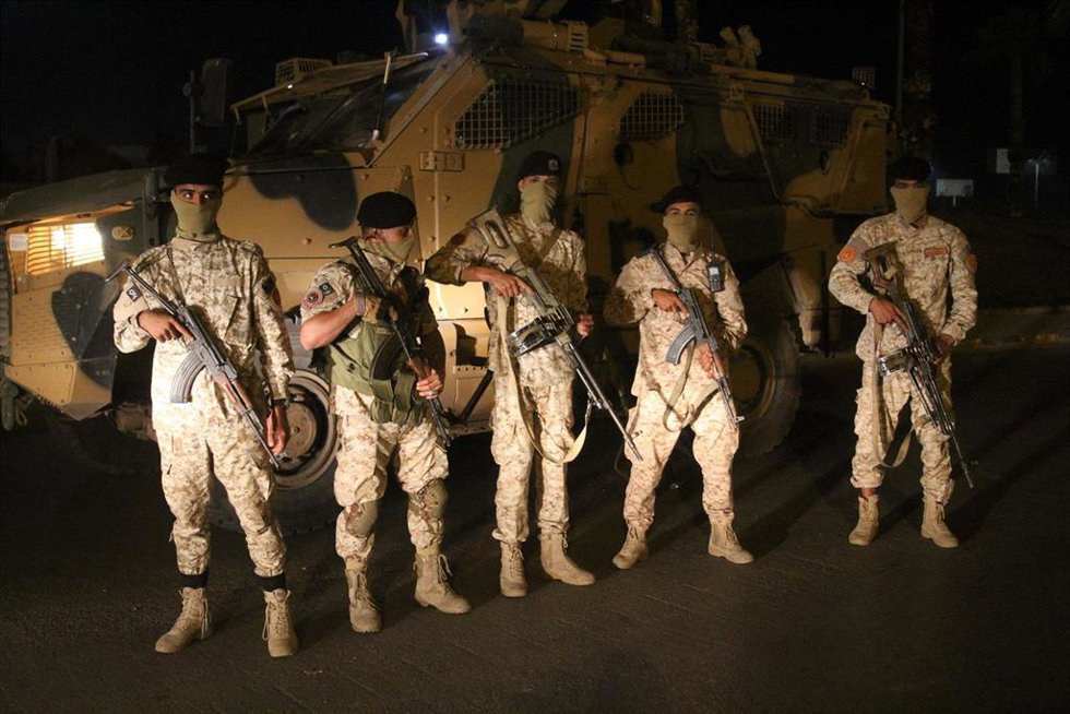 Archivo - Militares del Ejército de Libia