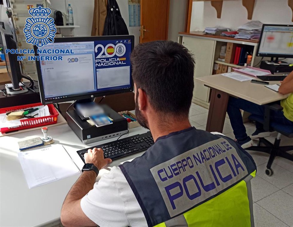 Agente de la Policía Nacional