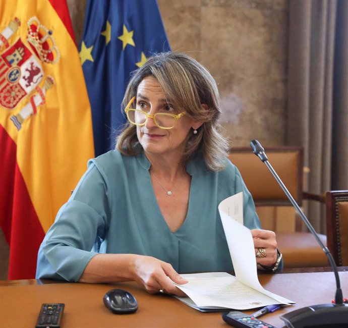 Archivo - La vicepresidenta tercera y ministra para la Transición Ecológica en funciones, Teresa Ribera