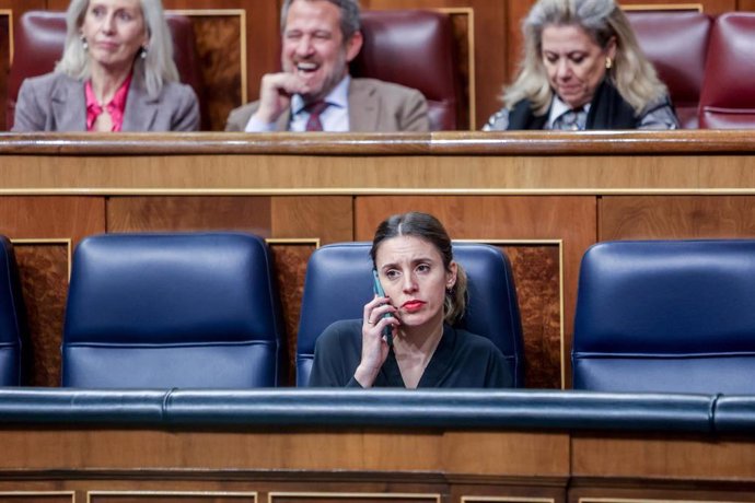 Archivo - La ministra de Igualdad, Irene Montero, durante una sesión plenaria en el Congreso de los Diputados, a 7 de marzo de 2023, en Madrid (España). 