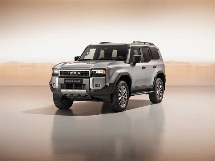 Archivo - Toyota presenta su nuevo modelo Land Cruiser con dirección eléctrica asistida.