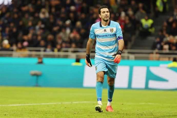 Archivo - Gianluigi Buffon en su última temporada con el Parma