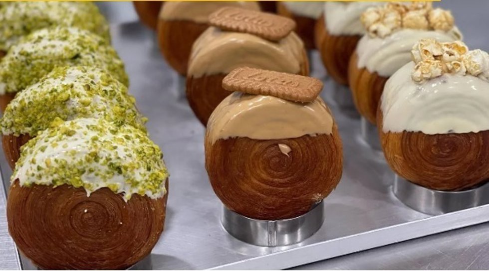 NY Rolls de pistacho, galleta Lotus o palomitas.