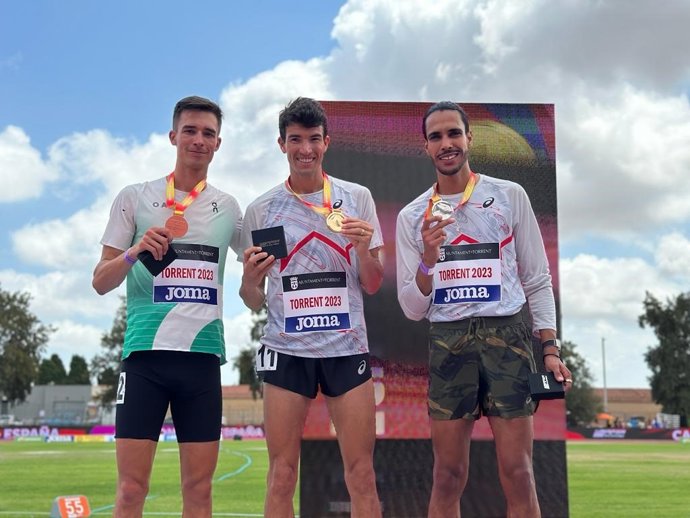 Adel Mechaal lidera un 1.500 de categoría en el Campeonato de España