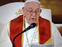 El Papa pide "acoger siempre" a víctimas de abusos en la Iglesia: "Los escándalos han desfigurado su rostro"