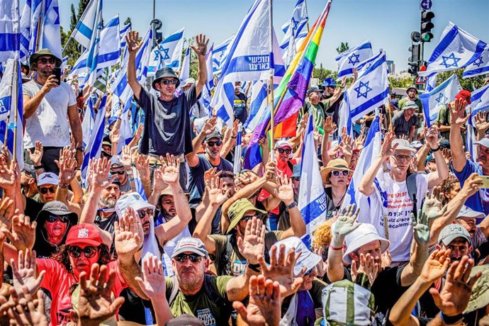 Manifestantes israelíes contra la reforma judicial
