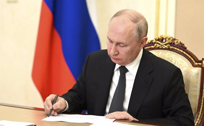 August 2, 2023, Moscow, Moscow Oblast, Russia: Russian President Vladimir Putin takes notes during a videoconference meeting with members of the government from the Kremlin, August 2, 2023 in Moscow, Russia.