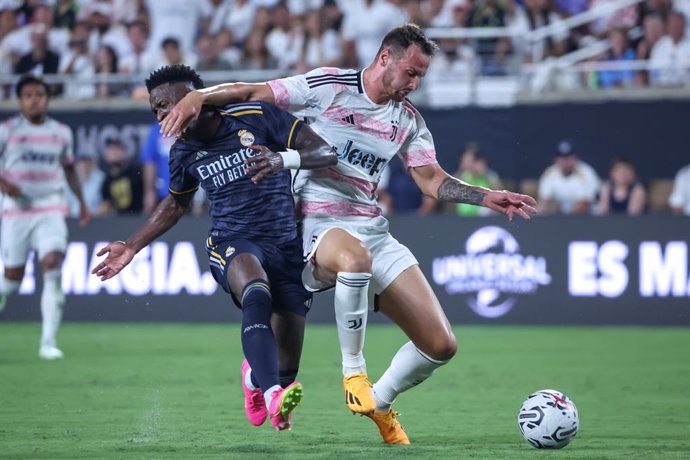 02 August 2023, US, Orlando: Juventus' Federico Gatti (R) and Real Madrid's Vini Jr. battle for the ball during the Club Friendlies soccer match between Juventus and Real Madrid at Camping World Stadium. Photo: William Volcov/ZUMA Press Wire/dpa