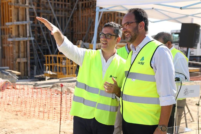 El ministro de la Presidencia, Relaciones con las Cortes y Memoria Democrática en funciones, Félix Bolaños, y el diputado nacional electo por Almería Antonio Hernando visitan las obras del AVE entre Almería y Murcia en Cuevas del Almanzora (Almería).