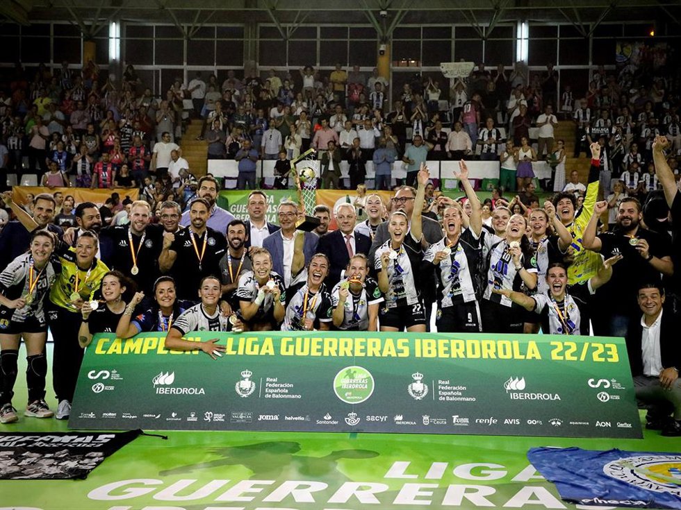 Archivo - Costa del Sol Málaga se alza con la Liga Guerreras Iberdrola