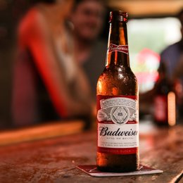 Archivo - Mahou San Miguel producirá y distribuirá las marcas de AB InBev a partir de enero de 2020 en España