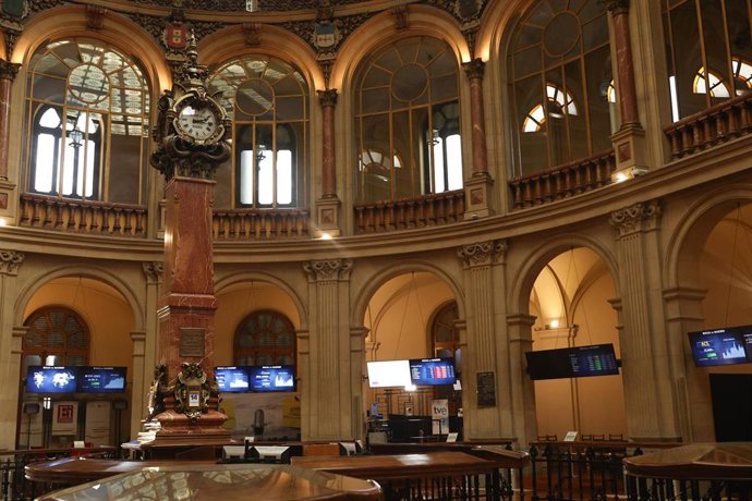 Archivo - Interior del Palacio de la Bolsa de Madrid (España).