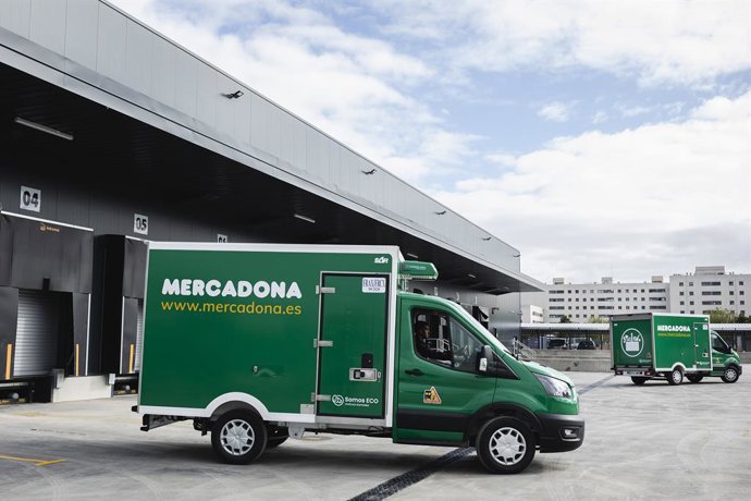 Archivo - Arxivo - Vehicles de repartiment online de Mercadona