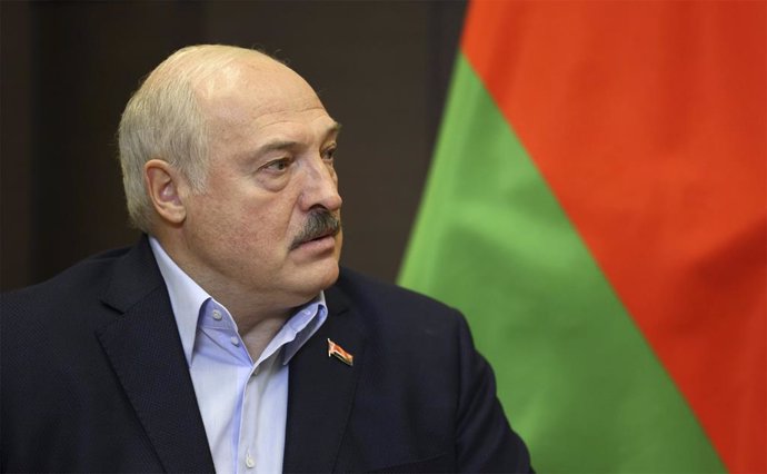 Archivo - September 26, 2022, Moscow, Russia: Belarus President Alexander Lukashenko listens to Russian President Vladimir Putin during their bilateral face-to-face meeting at the Bocharov Ruchei residence, September 26, 2022 in Sochi, Russia.