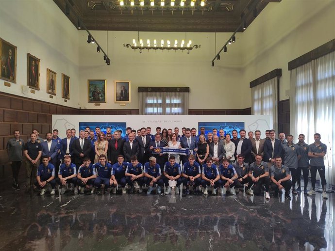 Recepción en el Ayuntamiento al Real Zaragoza.