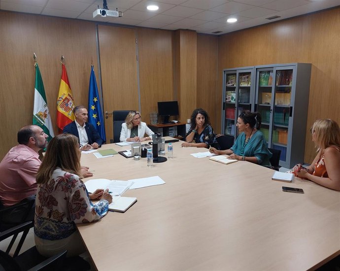 Fotonoticia Reunión Delegada Empleo Y Alcalde Benalmádena