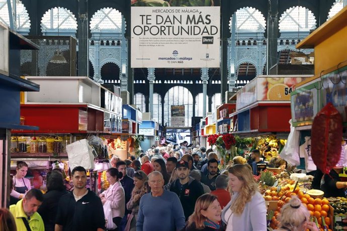 Archivo - Detalle del Mercado de Abastos de Málaga