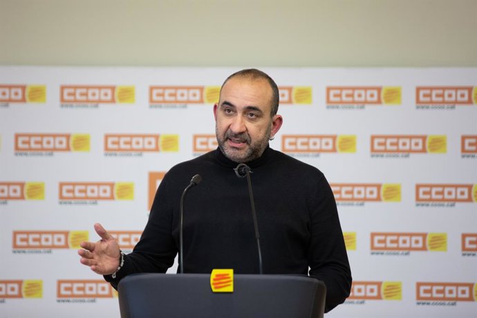 Archivo - Arxivo - El secretari general de CC.OO de Catalunya, Javier Pacheco, en una imatge d'arxiu.