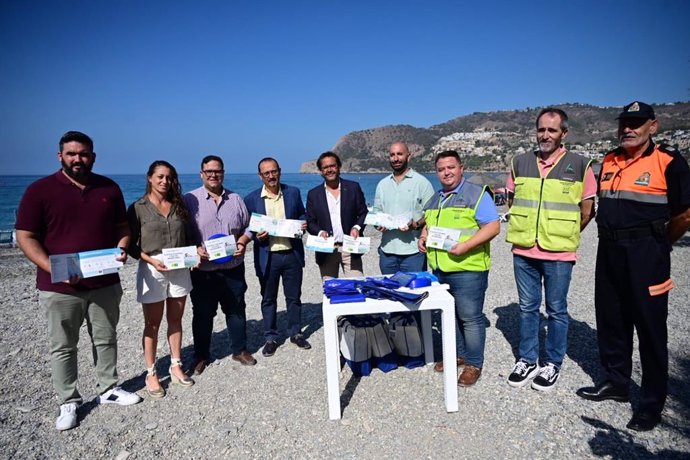 Presentación en La Herradura de la aplicación del asistente conversacional del Catálogo General de Playas