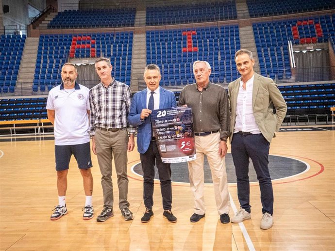 El director general de Deporte y Juventud agradece la promoción que el Ciudad de Logroño hace de la capital