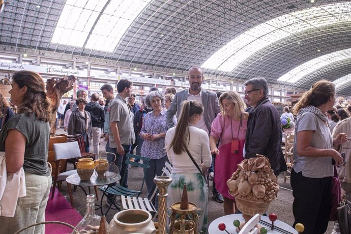 Torrelavega inaugura la Feria de Desembalaje Cantabria con más de 47.500 piezas