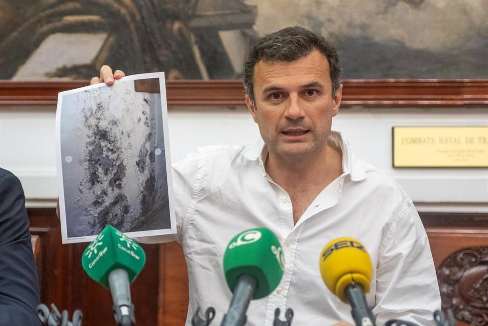 El alcalde de Cádiz, Bruno García, anuncia una reforma integral del albergue municipal