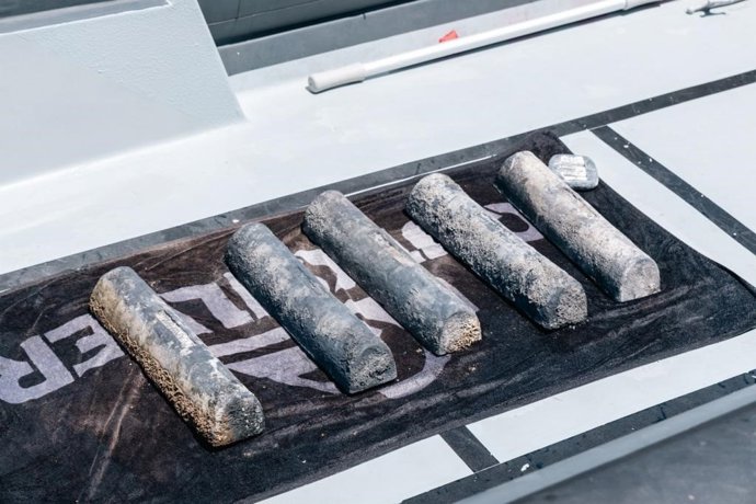 Cullera encuentra seis nuevos lingotes de plomo del siglo I a. C.