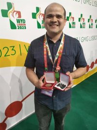 El Papa almuerza con 10 jóvenes y conversa sobre aborto o eutanasia: "Que no les hagan goles las cosas malas"