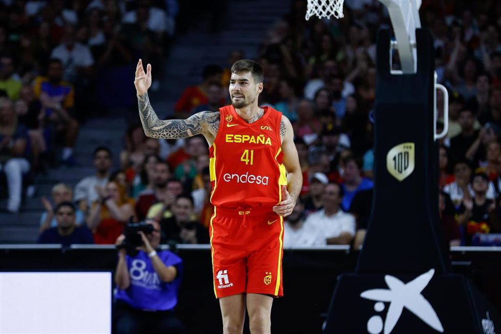 Juancho Hernangómez, durante un partido con la selección española.
